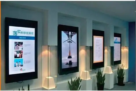 济南电梯广告机为什么如此受欢迎？液晶广告机的优势